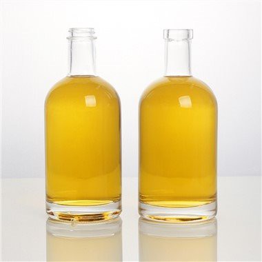 Sklenená fľaša na vodku Olso 750 ml