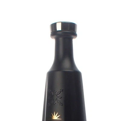 750ml Black Spraying Tequila Bottle