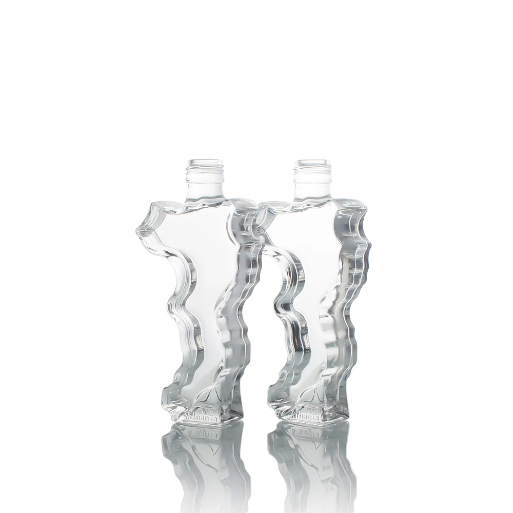 Irregularly Shaped 750ml Borosilicate Bottle Irregularly Shaped 750ml Borosilicate Bottle
